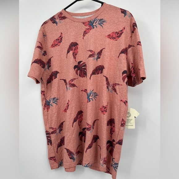 NWT Free Planet Hawaiian T Shirt L Tropical Print Organic Initiative - Picture 1 of 4